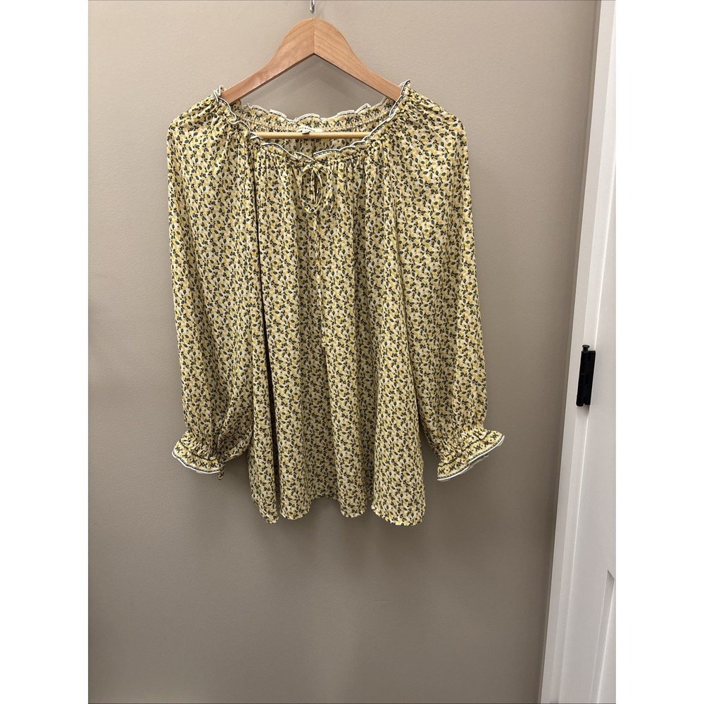 MAX STUDIO 1X Smocked Round Neck Textured Blouse Yellow Floral